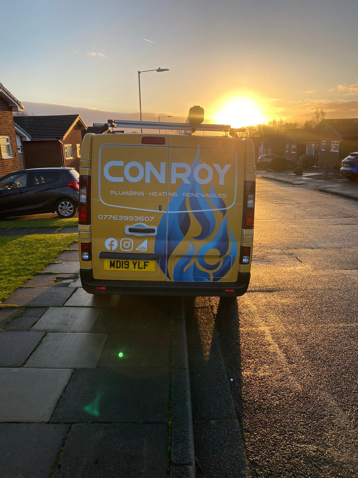 Emergency plumbing repair by Conroy Plumbing engineer on site