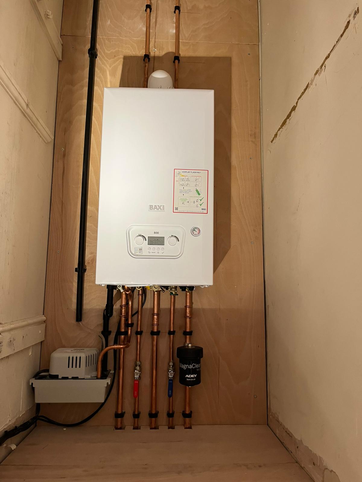 Baxi boiler with Adey MagnaCleanse magnetic filter for system flushing